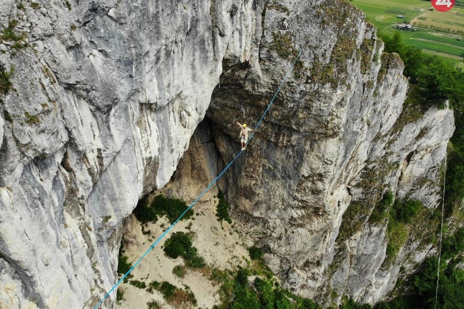 Ilustračný obrázok k článku Z tohto VIDEA sa vám zakrúti hlava: Skvelá reklama pre skvost pri Považskej