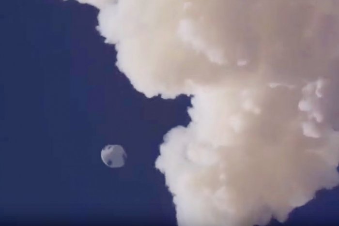 Ilustračný obrázok k článku Ďalší míľnik k ceste na Mesiac: NASA otestovala únikový systém kozmickej lode Orion