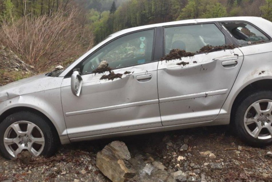 Ilustračný obrázok k článku Polícia objasnila prípad z Bajzovej: Prievidžan Roman (35) čelí obvineniu, FOTO