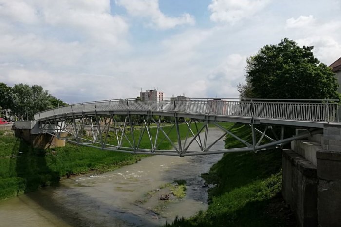 Ilustračný obrázok k článku Obmedzenie dopravy na Stráňanskom moste pre chodcov, cyklistov i vodičov