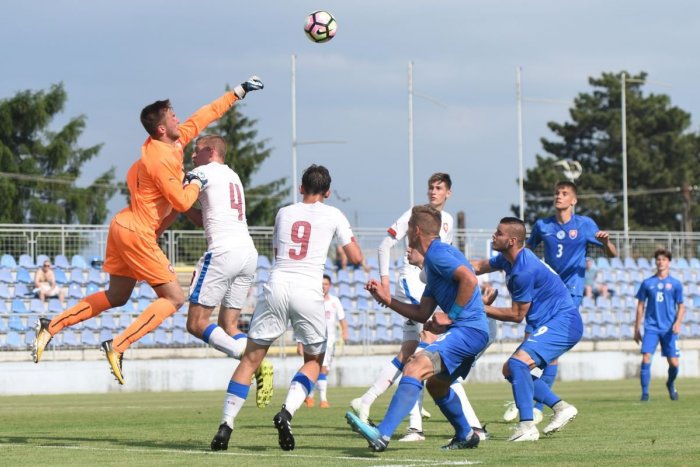 Ilustračný obrázok k článku Futbalová osemnástka má nového lodivoda: Trénerom sa stal Stanislav Macek