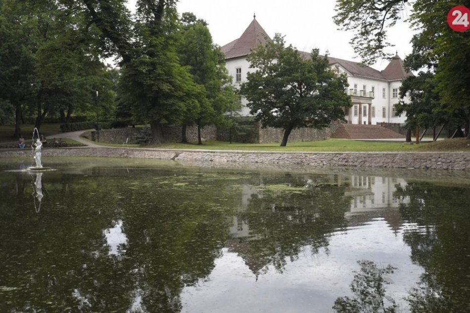 Ilustračný obrázok k článku Vo Veľkej Ide majú skvost: Kaštieľ obklopený anglickým parkom, ktorý obnovujú, FOTO