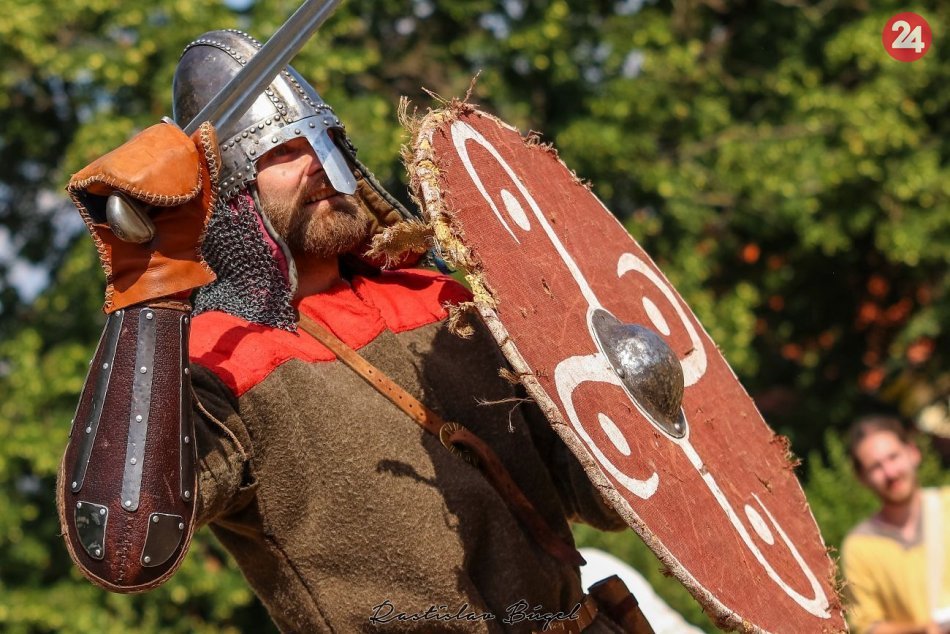 Ilustračný obrázok k článku Zažite slávne časy Veľkej Moravy: Známe hradisko láka na historické slávnosti