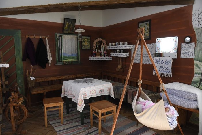 Ilustračný obrázok k článku Nárečie patrí medzi najväčšie poklady Papradna: Viete, čo je gaľafa či gúlek?