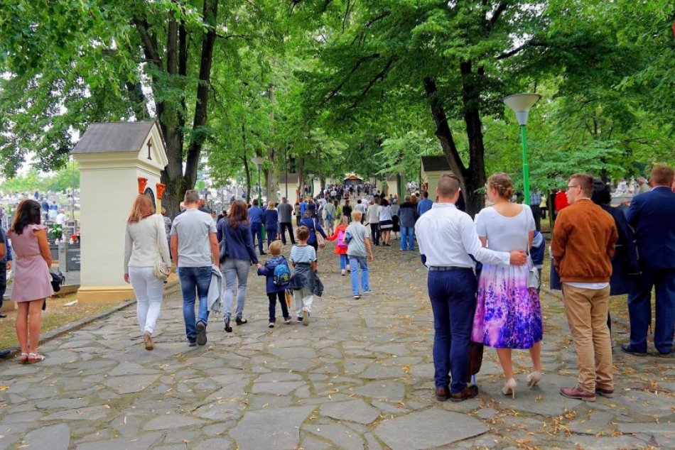 Ilustračný obrázok k článku Topoľčianky budú patriť veriacim: Čaká ich tradičná Škapuliarska púť + PROGRAM