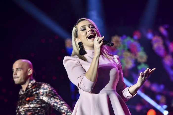 Ilustračný obrázok k článku Dominika Mirgová predstavila nový album Toto som ja: Krstnou je Dara Rolins