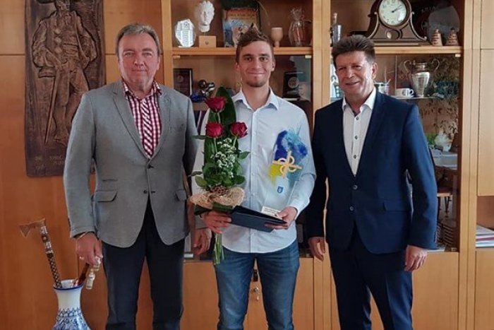 Ilustračný obrázok k článku Šéf radnice udelil Cenu primátora: Vyslúžil si ju európsky šampión Jakub Grigar