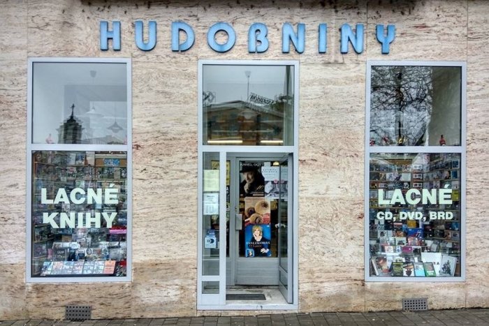 Ilustračný obrázok k článku Dobrá správa pre milovníkov hudby: Kultovú predajňu Hudobniny opäť otvoria!