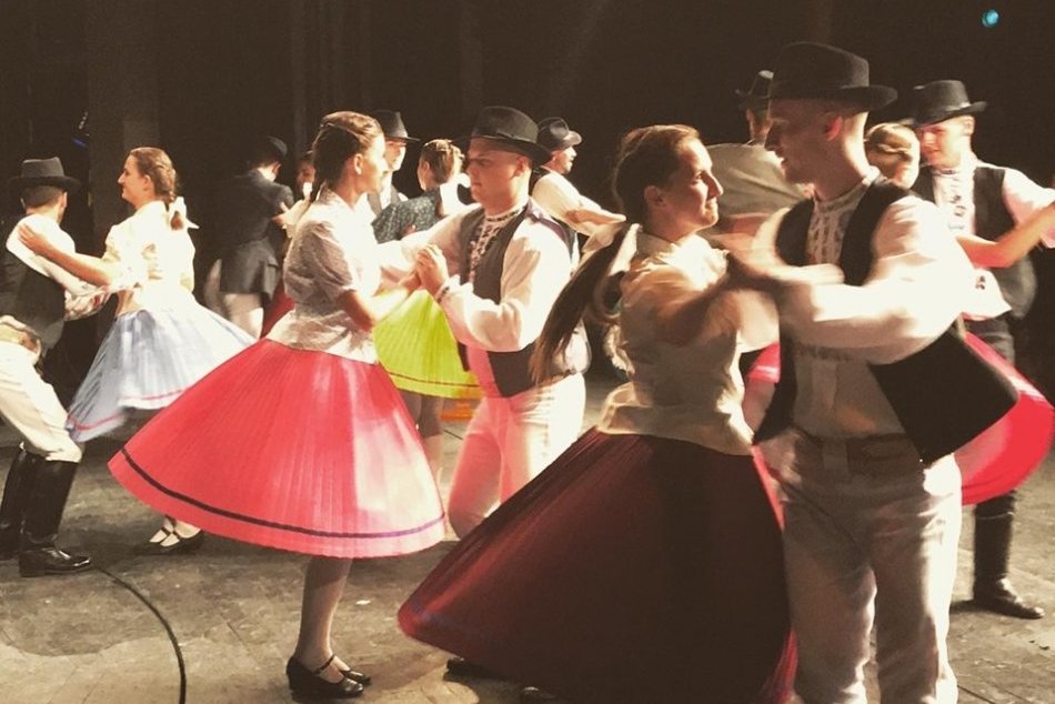 Ilustračný obrázok k článku Najlepší vysokoškolský folklórny súbor je Hornád z Košíc, FOTO