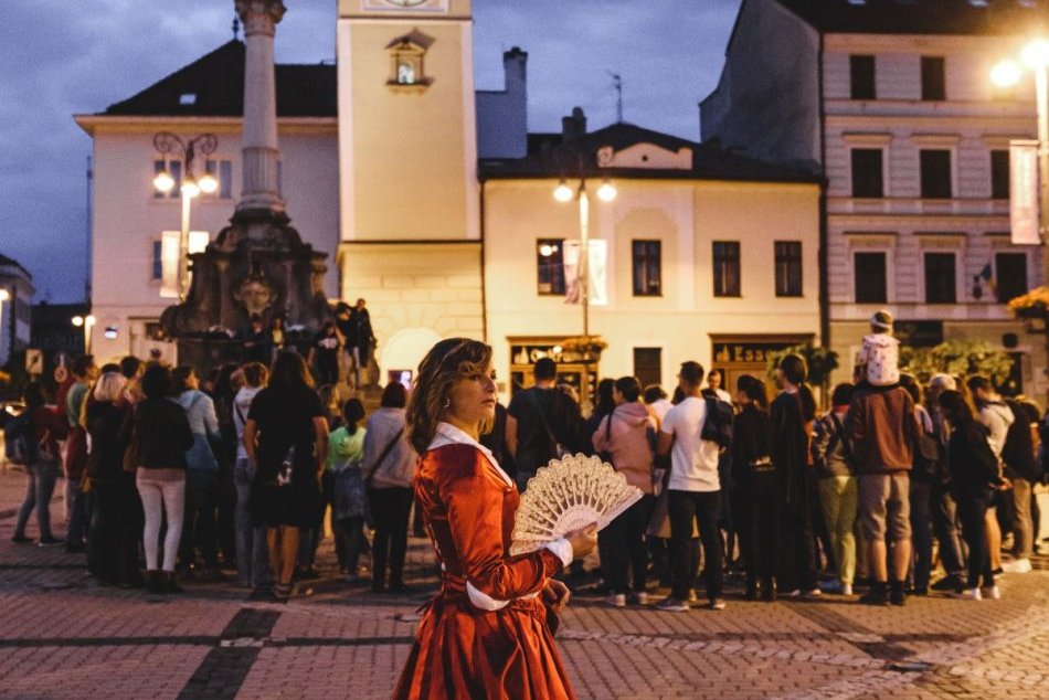 Ilustračný obrázok k článku Jedinečný zážitok v uliciach nočnej Bystrice. Aj takto môžete spoznávať naše mesto, FOTO