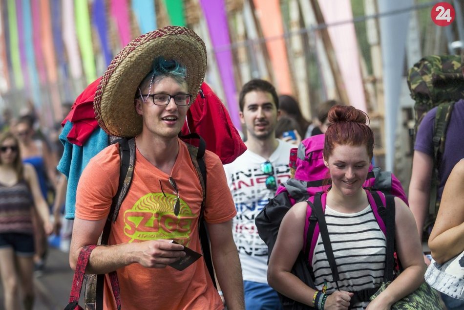Ilustračný obrázok k článku Povinná festivalová výbava: 12 vecí, bez ktorých sa na festivale nezaobídete