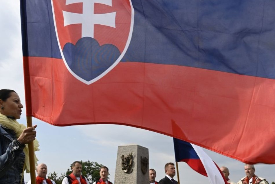 Ilustračný obrázok k článku Zahraniční Slováci v Česku: Uvoľnite režim na hraniciach!