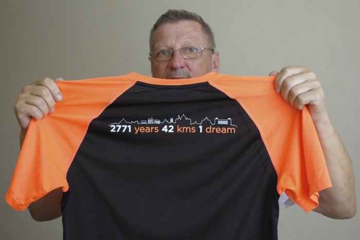 Ilustračný obrázok k článku Farár Peter Gombita zakladá bežecký klub s bezdomovcami