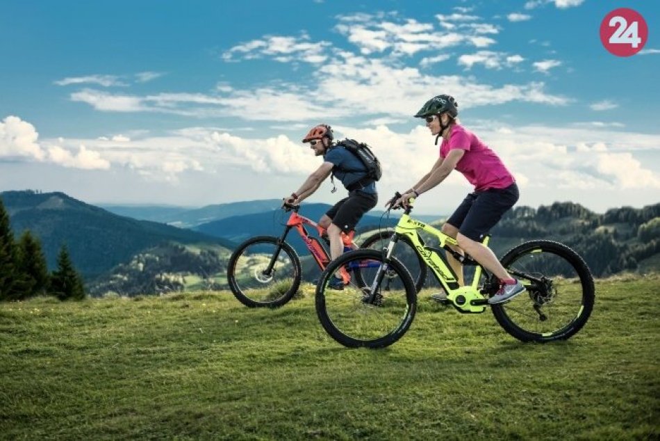 Ilustračný obrázok k článku Cyklobus z Lučenca vás odvezie aj do Maďarska: KAM všade bude premávať?