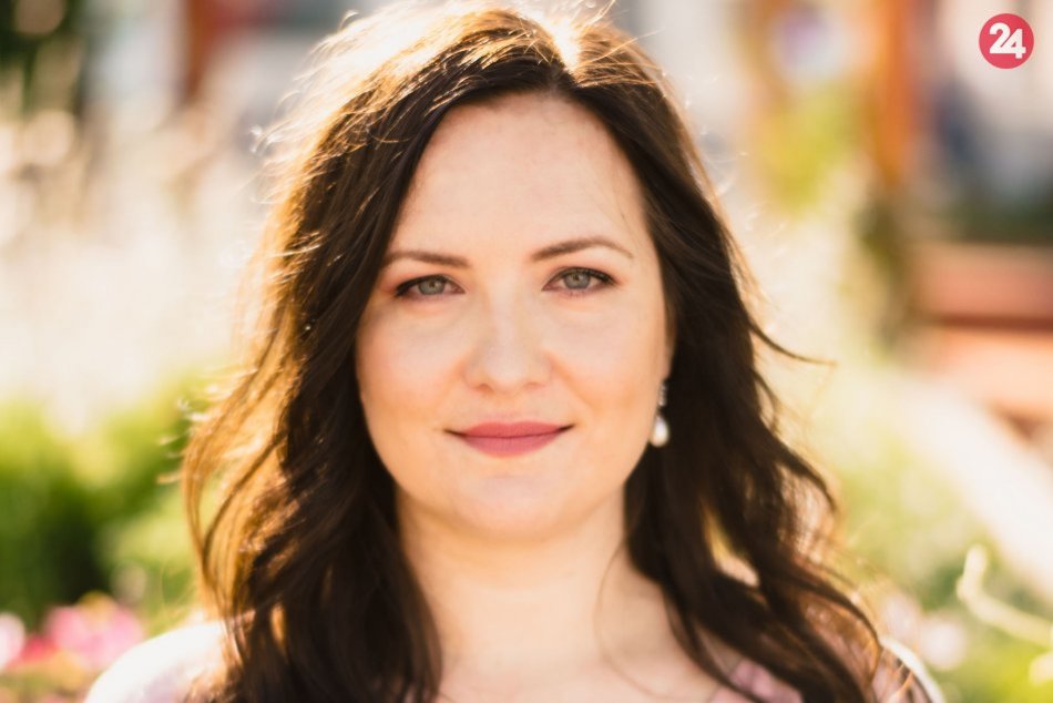 Ilustračný obrázok k článku Trnava má novú hovorkyňu: Svojho predchodcu strieda po 22 rokoch