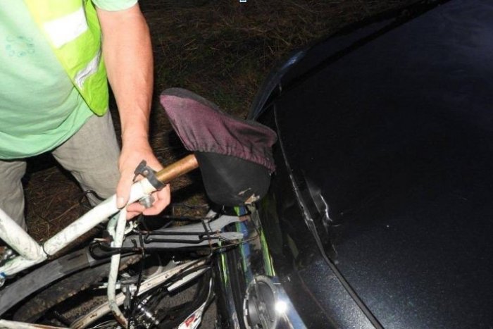 Ilustračný obrázok k článku Tragická nehoda na juhu Slovenska: Cyklista (†46) svoj boj o život prehral