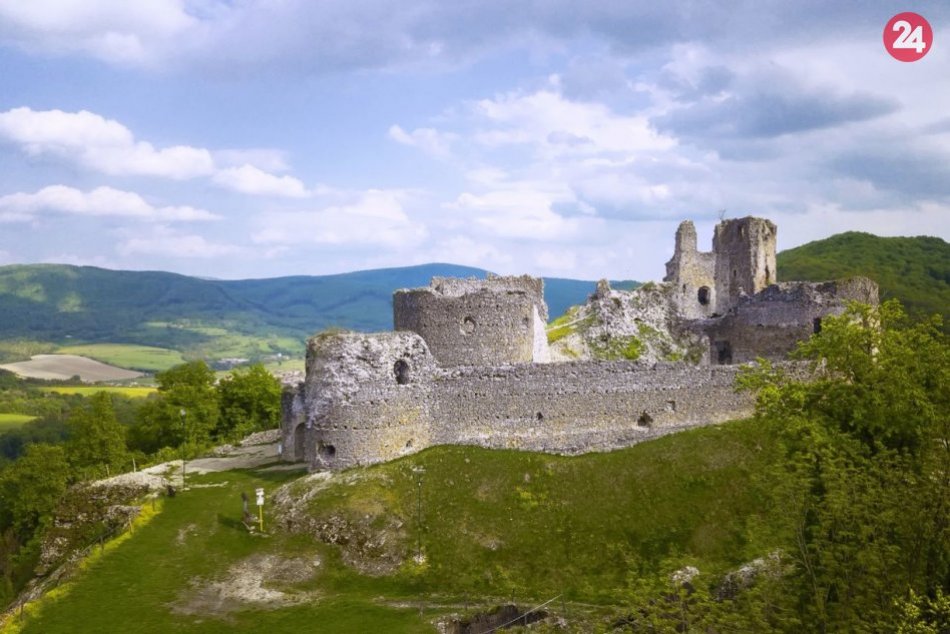 Ilustračný obrázok k článku Neviete kam na výlet v okolí Humenného? Navštívte hrady len kúsok od mesta