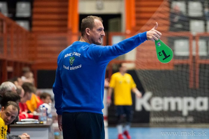 Ilustračný obrázok k článku Rozhovor s trénerom Novozámčanov Marekom Bozsókym: Potrebná je ešte stredná generácia