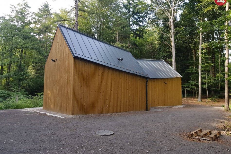 Ilustračný obrázok k článku Neuveriteľné sa stalo skutočnosťou: Nové toalety na Kamzíku sú konečne otvorené!