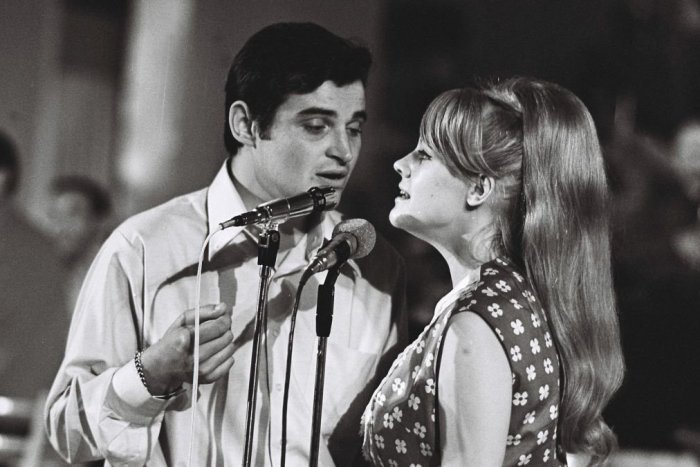 Ilustračný obrázok k článku Speváčka Eva Pilarová oslavuje: Ďalšia hudobná legenda sa dožíva 80 rokov