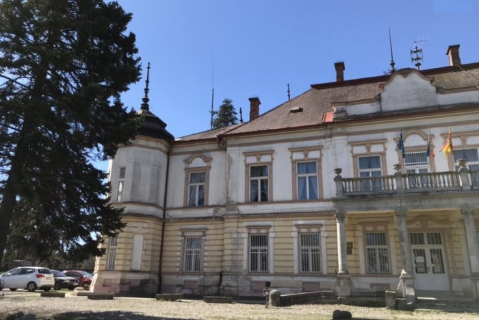 Ilustračný obrázok k článku FOTO SERIÁL (7.): Majestátny kaštieľ grófa Zichyho bol kedysi najkrajšou šľachtickou rezidenciou