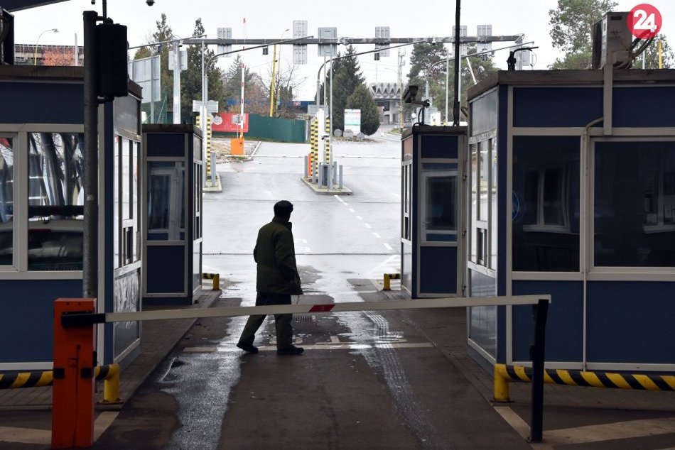 Ilustračný obrázok k článku SVET O SLOVENSKU: Česi nám obnovili hraničné kontroly, zatiaľ len cvične