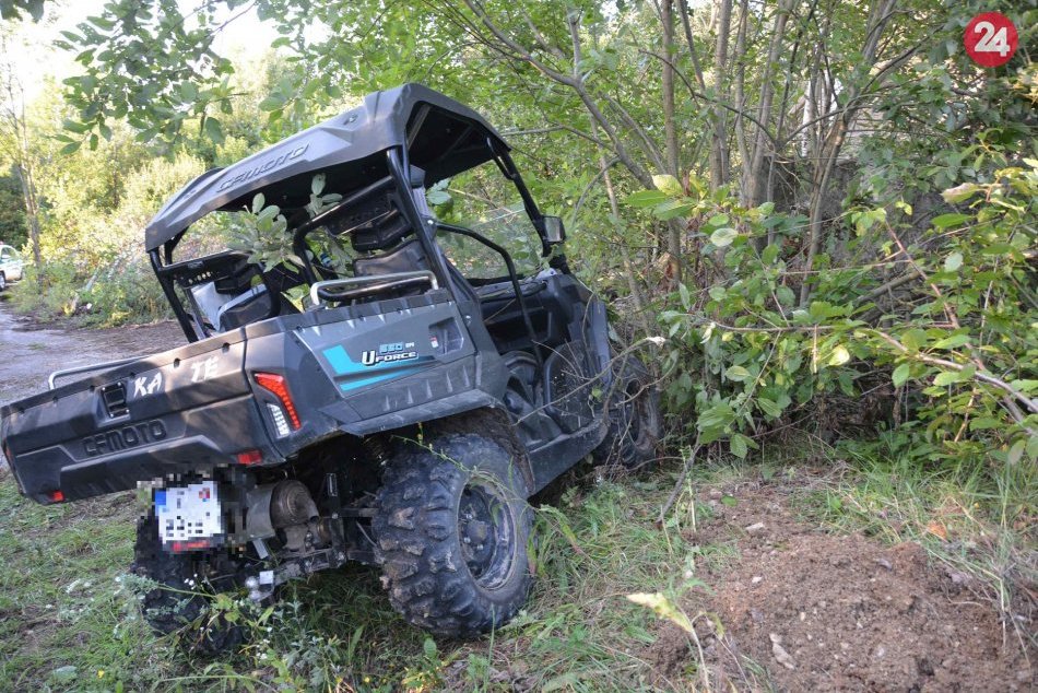 Ilustračný obrázok k článku Nešťastná jazda maloletých na štvorkolke. Chlapca (11) odvážal vrtuľník, FOTO