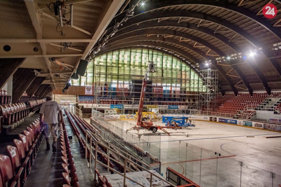 Ilustračný obrázok k článku Rekonštrukcia bystrického zimáku zachytená na FOTKÁCH: Takto prebiehajú práce