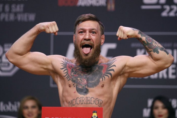 Ilustračný obrázok k článku Conor McGregor sa pobil v bare: Dôvod? Muž odmietol drink, ktorý mu hviezda MMA ponúkla
