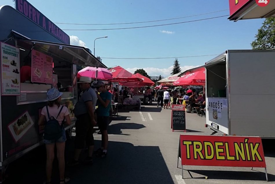 Ilustračný obrázok k článku V kaštieli zmapujú 60 rokov Tesly: Aký program ešte pripravili počas jarmoku v Stropkove?