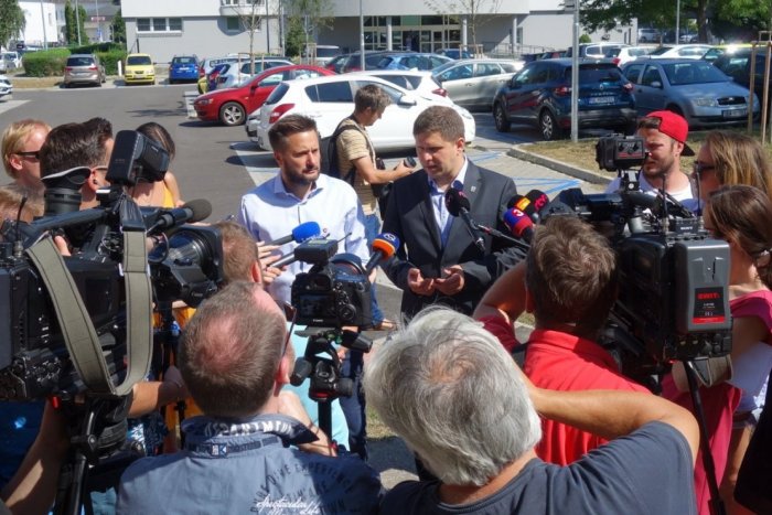 Ilustračný obrázok k článku Petržalka chce od novembra zavádzať pilotný parkovací systém, preferovať bude domácich