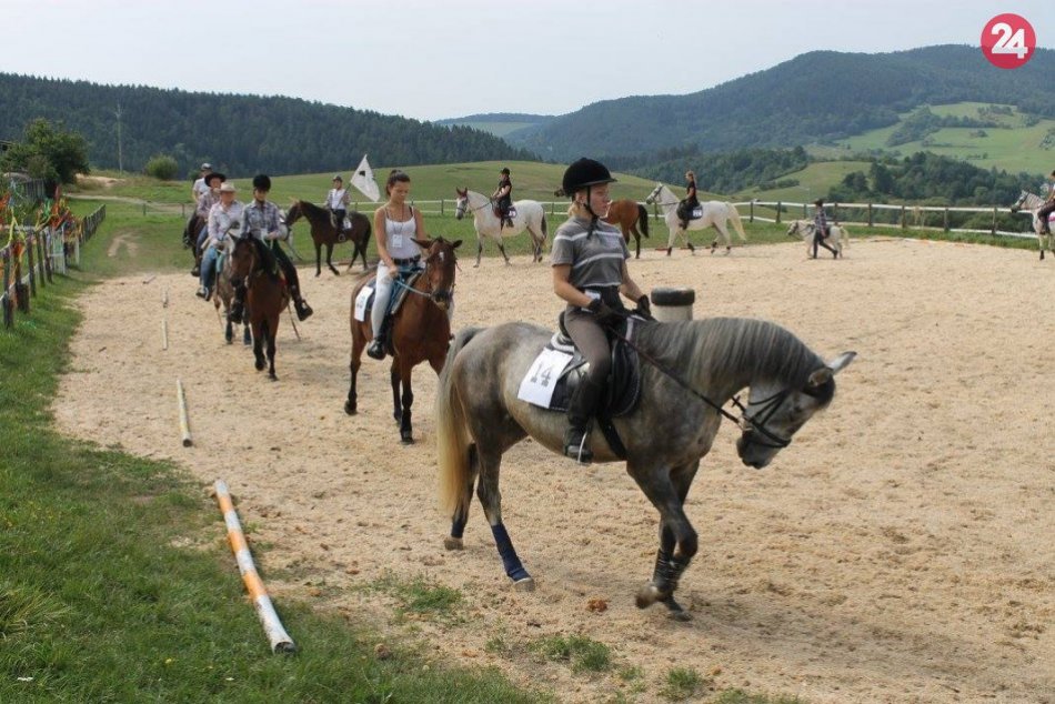 Ilustračný obrázok k článku Posledná šanca ich vidieť: Jazdecké hry v Papradne dajú peknú bodku, PROGRAM