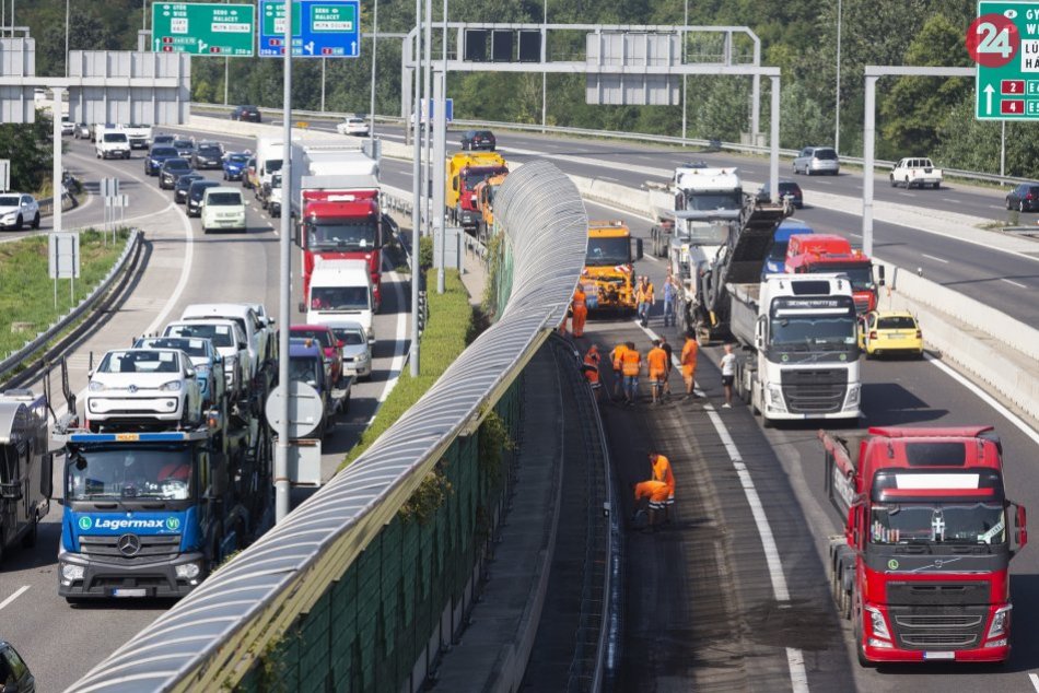 Ilustračný obrázok k článku Vodiči, POZOR na víkendové obmedzenie na D2 v Bratislave! TAKTO zmenia dopravu