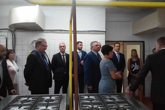 Ilustračný obrázok k článku Minister Ján Richter navštívil Šaľu: S delegáciou rokovali o obedoch zadarmo, FOTO