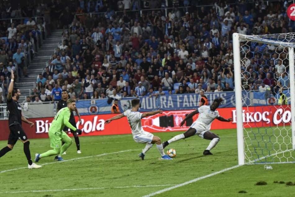 Ilustračný obrázok k článku Slovan rozhodol v nadstavenom čase: Hrdinom zápasu proti PAOK Solún sa stal Abena