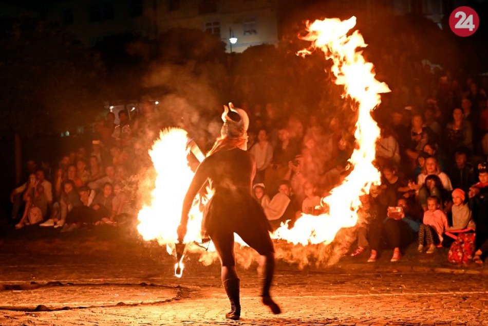 Ilustračný obrázok k článku Vychovávajú si novú generáciu divákov: Kremnické gagy nezabúdajú ani na deti, FOTO
