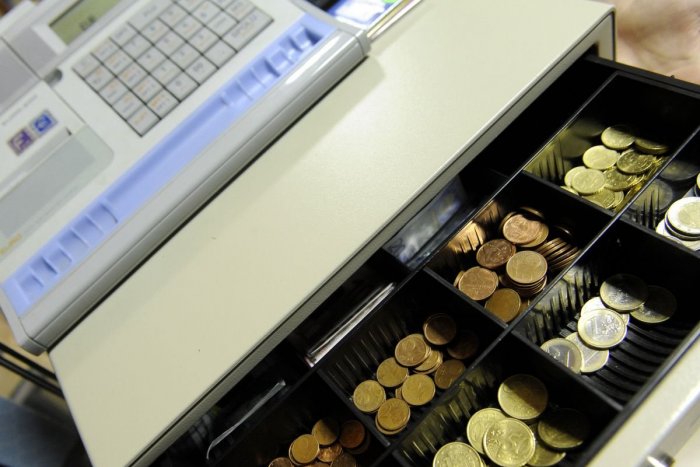 Ilustračný obrázok k článku Mestská polícia vystríha pred podvodníkmi: Upozorňuje pracovníkov obchodov