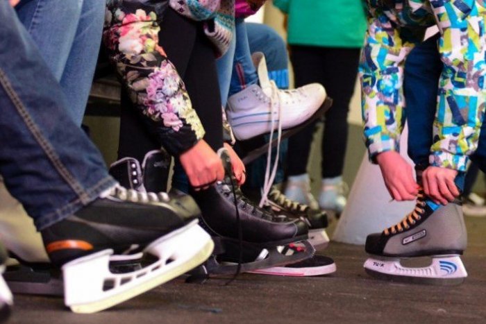 Ilustračný obrázok k článku Jarné prázdniny na ľade? V týchto časoch bude klzisko v Rožňave dostupné pre verejnosť