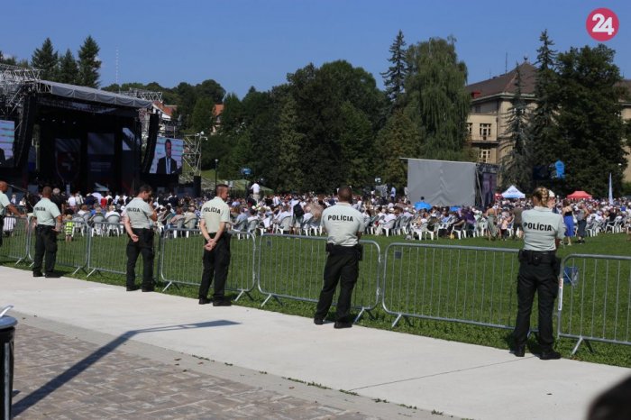 Ilustračný obrázok k článku Chystáte sa na oslavy SNP? Pozor na bezpečnostné OPATRENIA, čo je ZAKÁZANÉ?