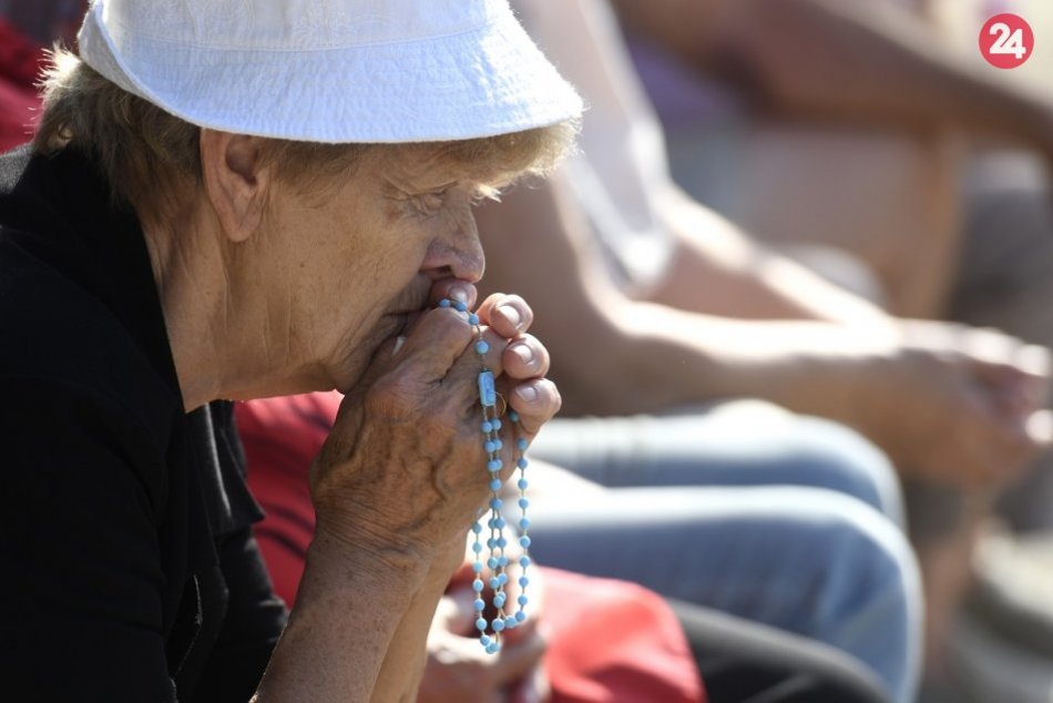 Ilustračný obrázok k článku Kroky veriacich budú smerovať do Janíkoviec: Púť zakončia pri 200-ročnom dube