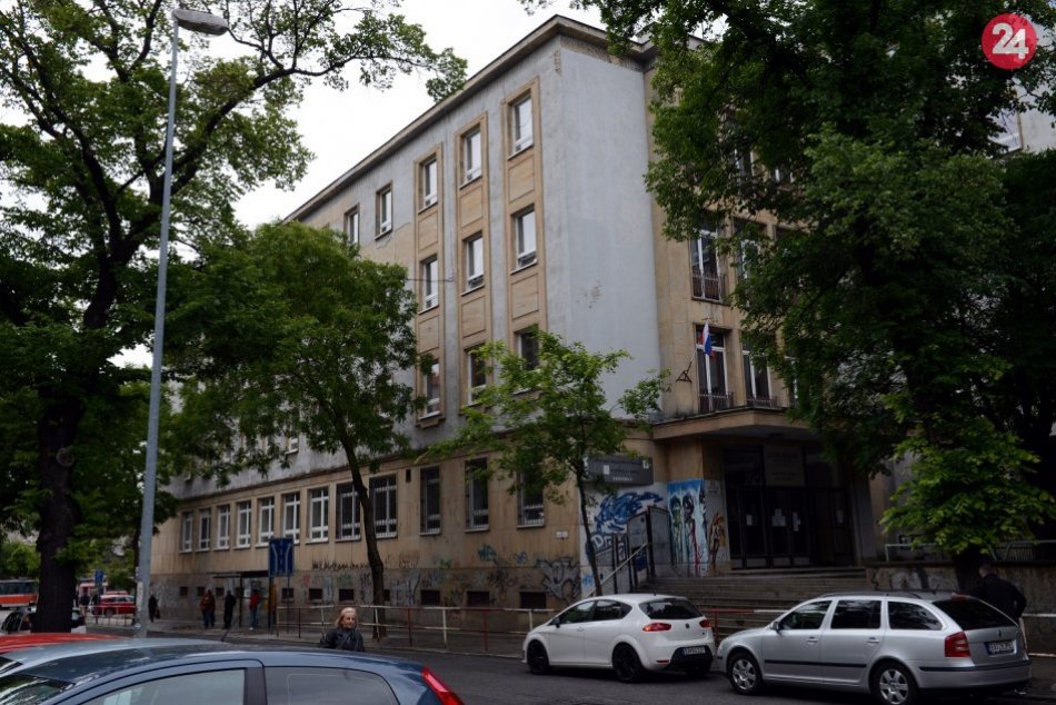 Ilustračný obrázok k článku Školy na Vazovovej sa zatiaľ nespoja. Ohrozí to kvalitu vzdelávania?