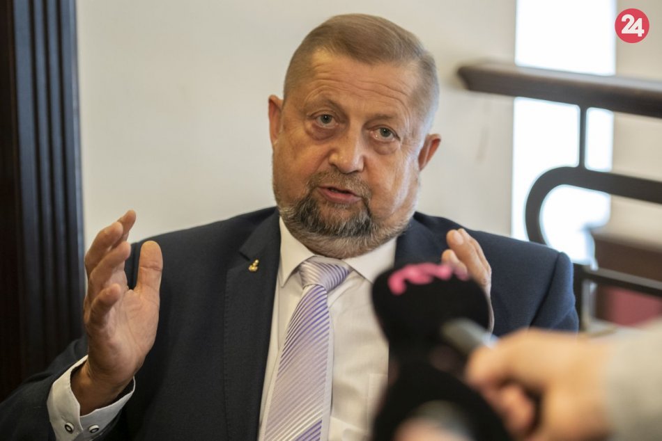 Ilustračný obrázok k článku Trápny pád Harabinovej strany Vlasť. Dlžníci môžu plakať