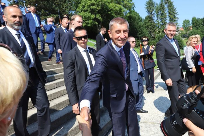 Ilustračný obrázok k článku SVET O SLOVENSKU: Babiš priznal, že rozpráva horšie ako Husák