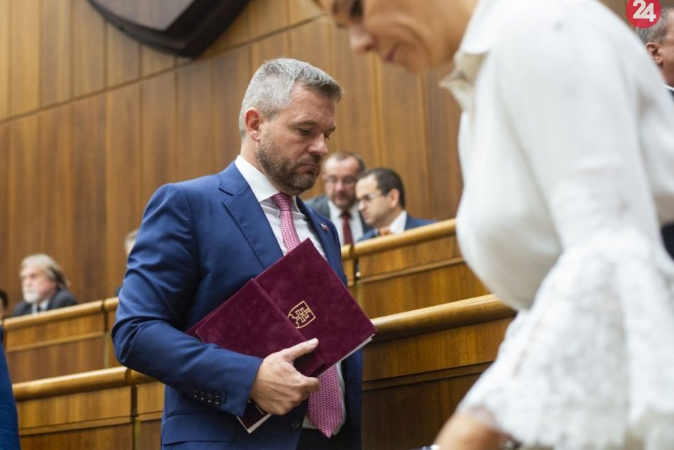 Ilustračný obrázok k článku Kríza ešte podľa premiéra nenastala: Vláda plánuje prijať opatrenia