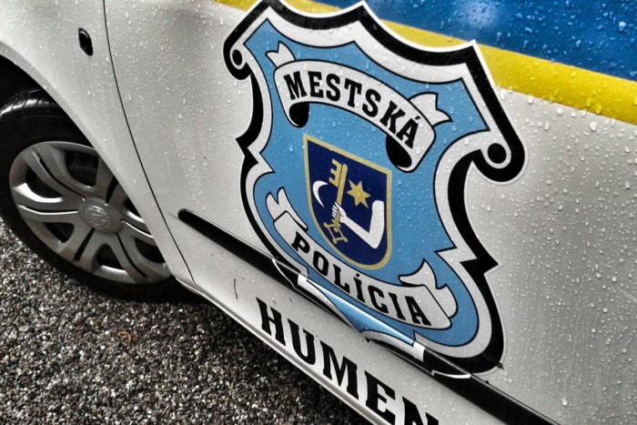 Ilustračný obrázok k článku Koronavírus: Humenné zintenzívňuje činnosť Mestskej polície, prijalo aj ďalšie nové opatrenia