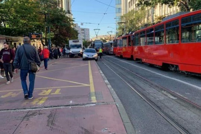 Ilustračný obrázok k článku Doprava okolo Blumentálu bola obnovená, rátajte však s meškaním spojov