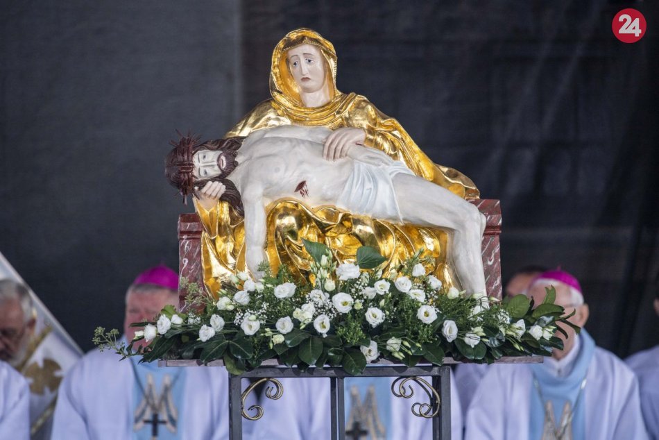 Ilustračný obrázok k článku Aké bude počasie pri návšteve pápeža? Organizátori: Intenzívne sa modlíme, aby bolo pekne