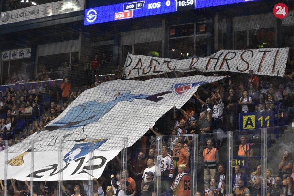 Ilustračný obrázok k článku Lepší vrabec v hrsti ako orol v KHL: Košičania sklamaní výkonom, no nadšení kulisou