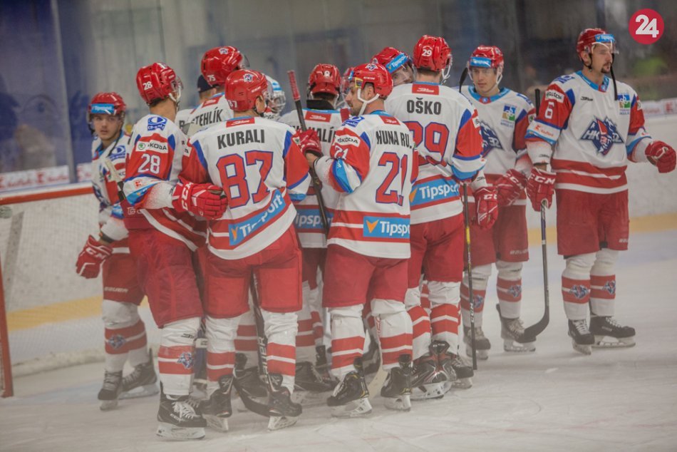 Ilustračný obrázok k článku Liptáci prelomili sériu šiestich domácich prehier: Pred vlastnými divákmi zdolali Detvu