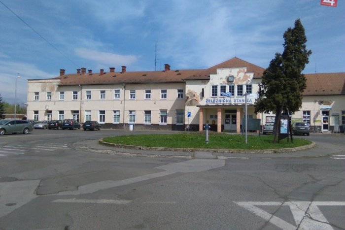 Ilustračný obrázok k článku Lučenec chce na Predstaničnom námestí vybudovať prestupný uzol a parkoviská